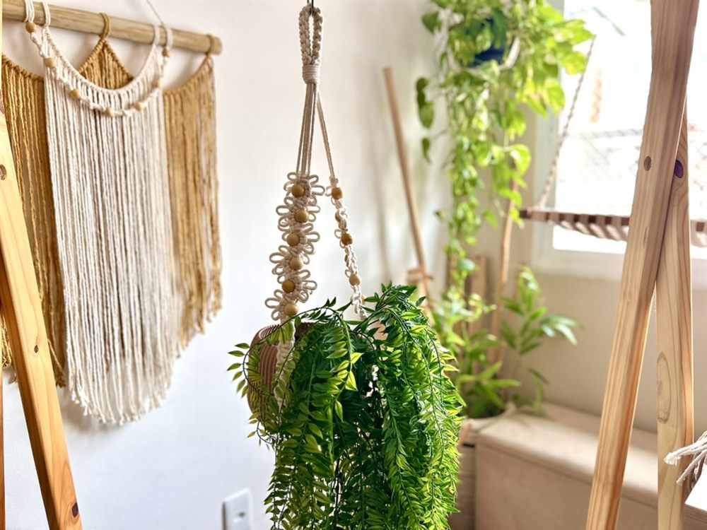 Peça de decoração em macramê